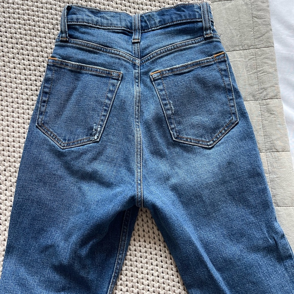 Abercrombie & Fitch Ultra High Rise Straight Jeans